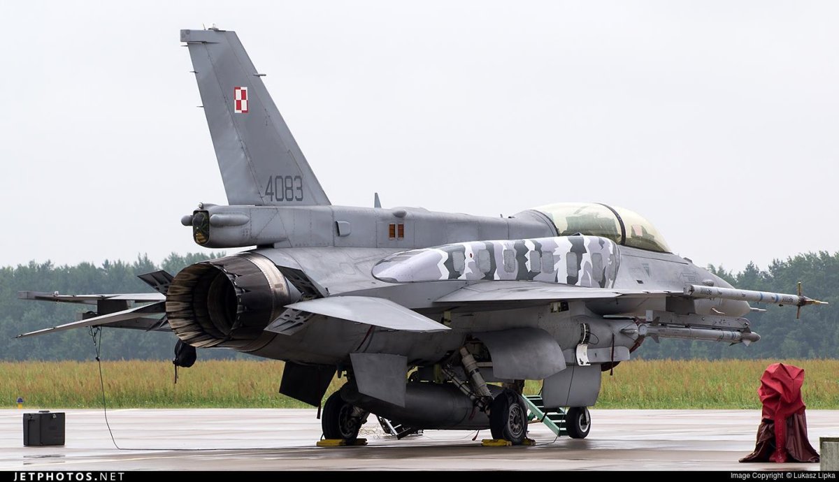 Польские f-16