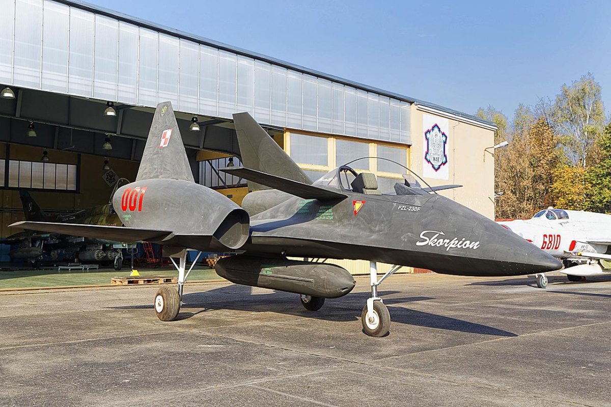 Польский Штурмовик PZL-230 Skorpion