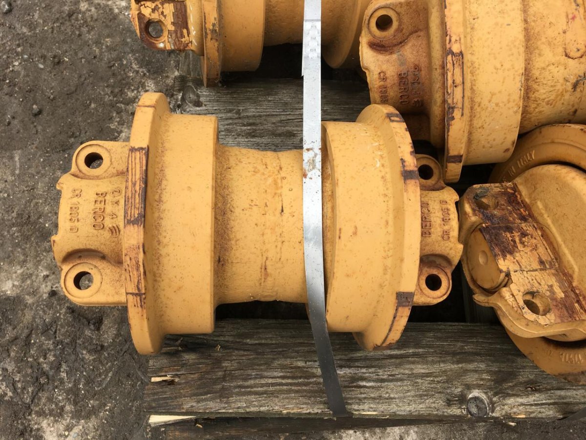 Опорный каток Либхер