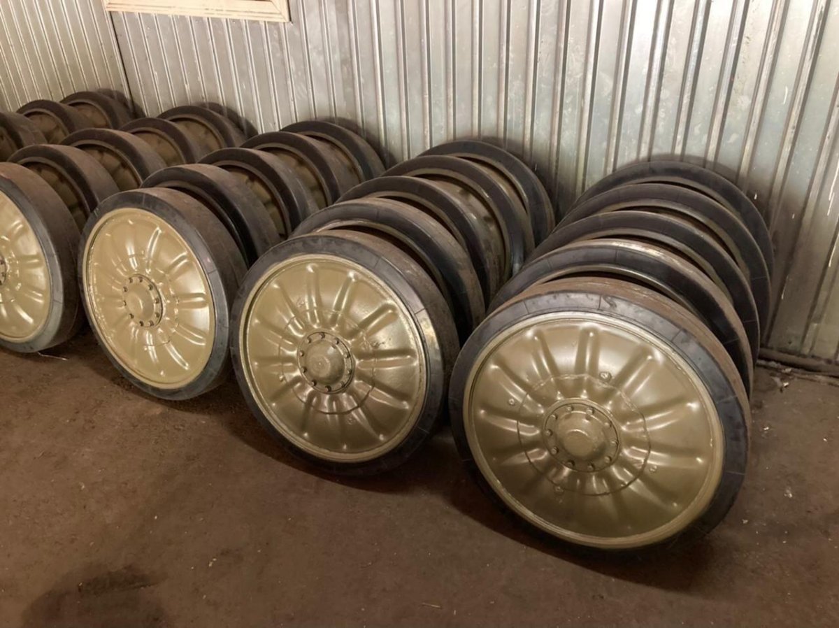 Стальной каток