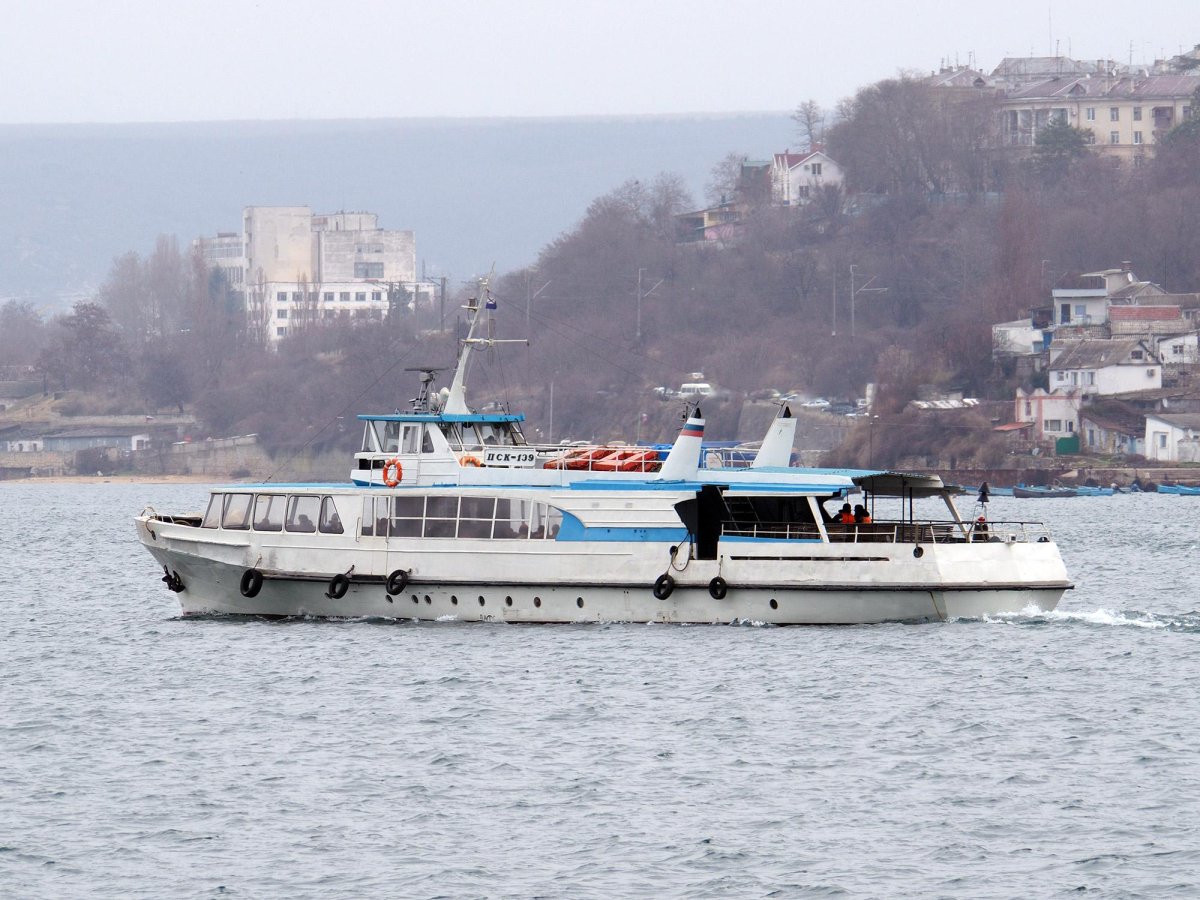 Пассажирский катер КС 162