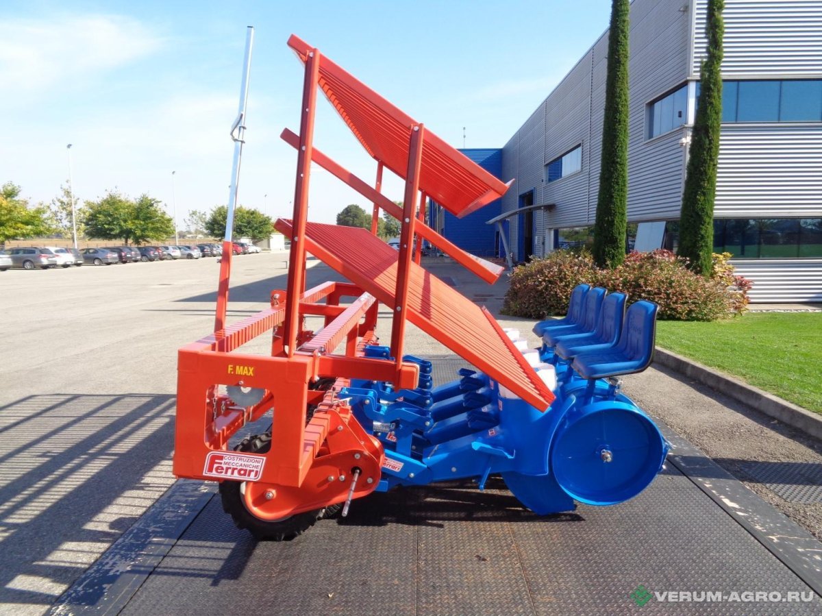 Рассадопосадочная машина Ferrari