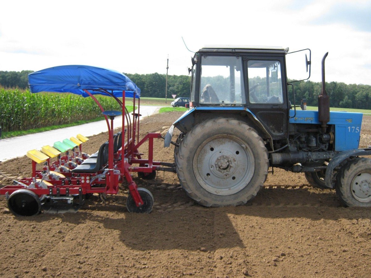 Рассадопосадочная машина МР-2