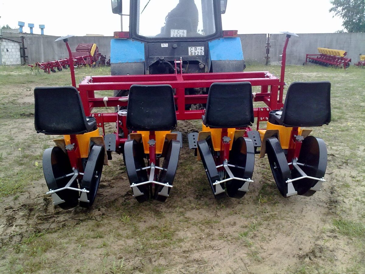 Рассадопосадочная машина МРП-4