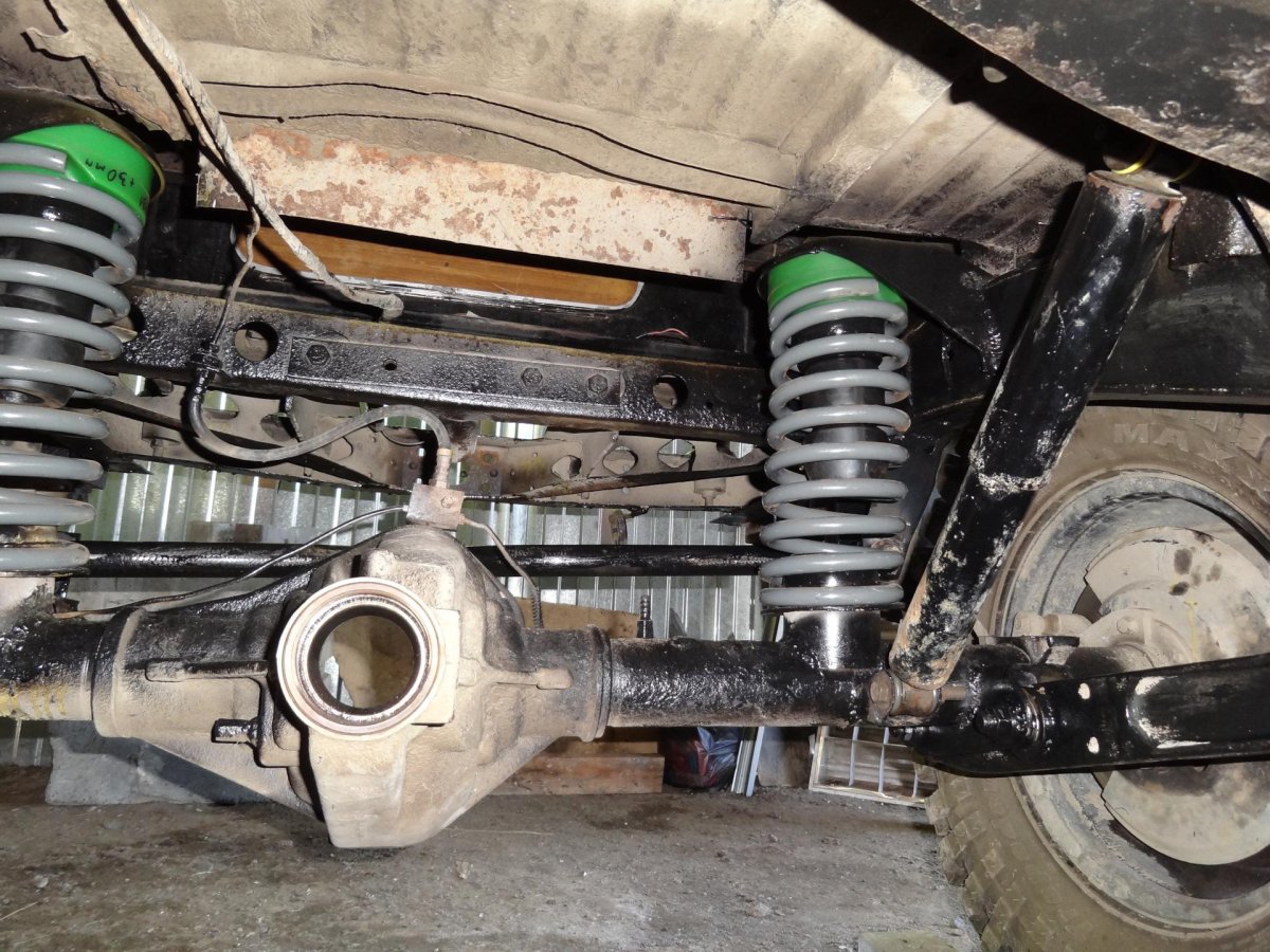 Задняя пружинная подвеска на УАЗ Хантер