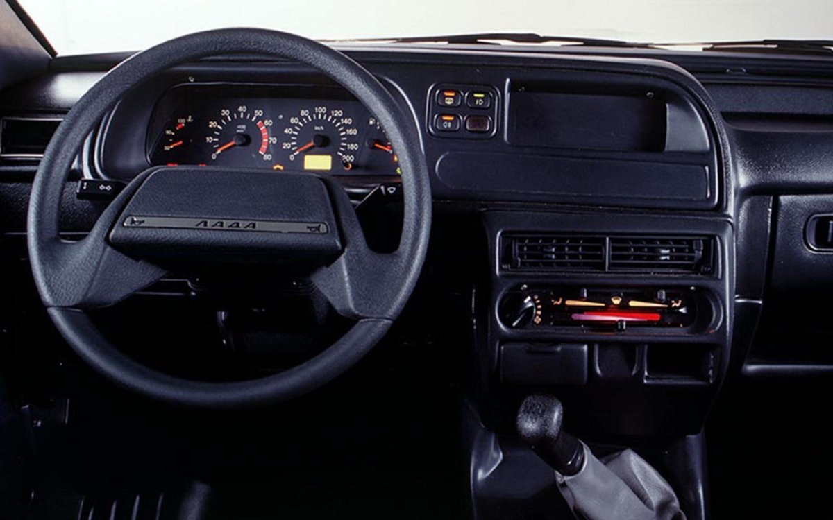 ВАЗ 2110 экспортная Торпедо