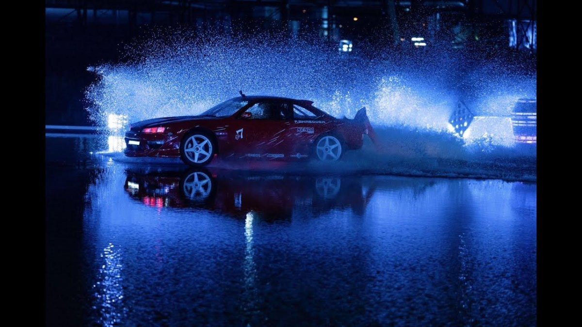 Ночной дрифт