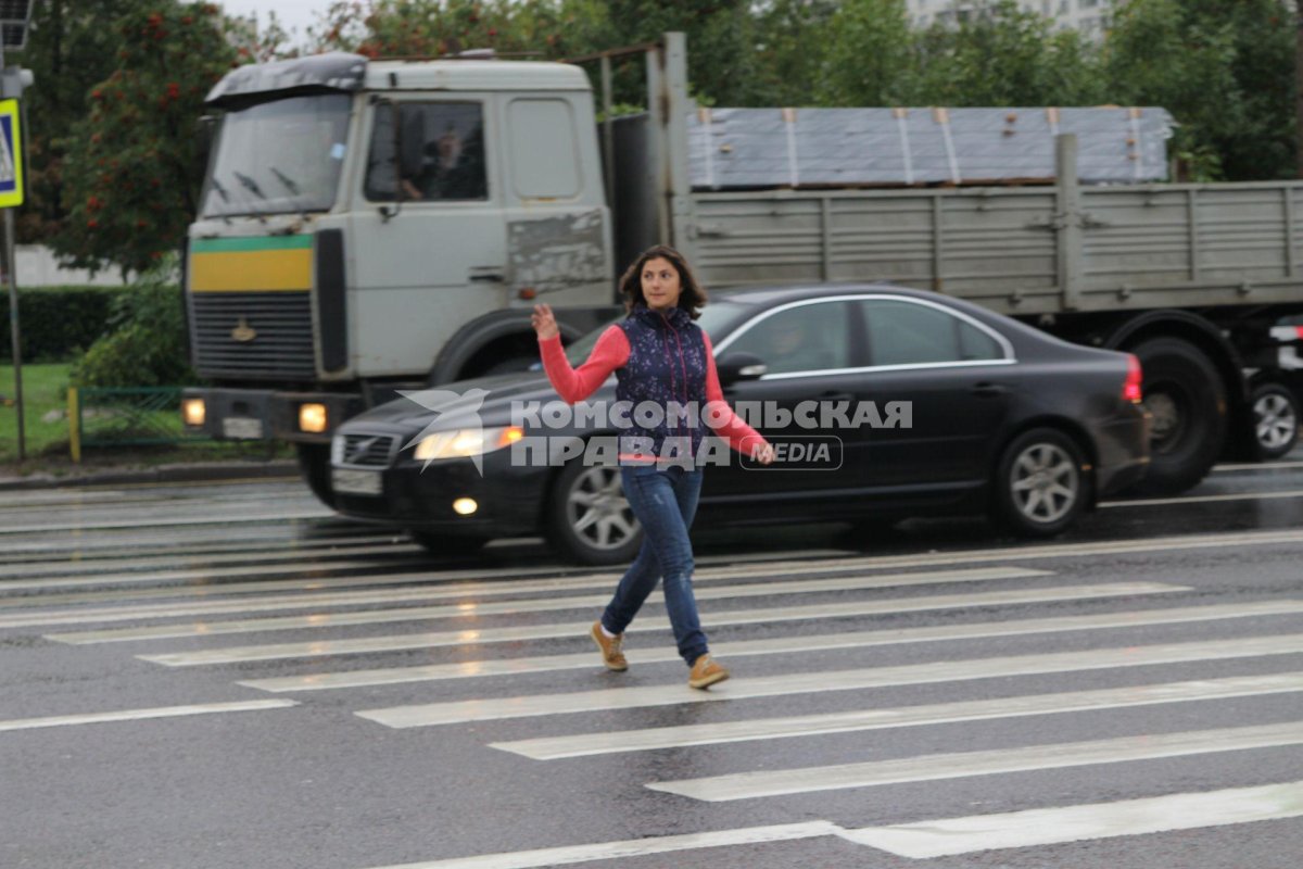 Пешеход и автомобиль