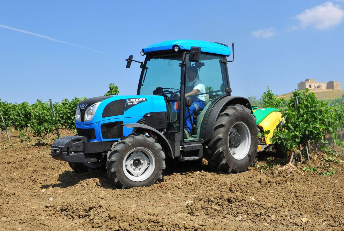 Трактор Landini