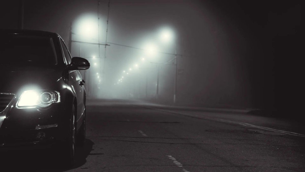 Машина в темноте