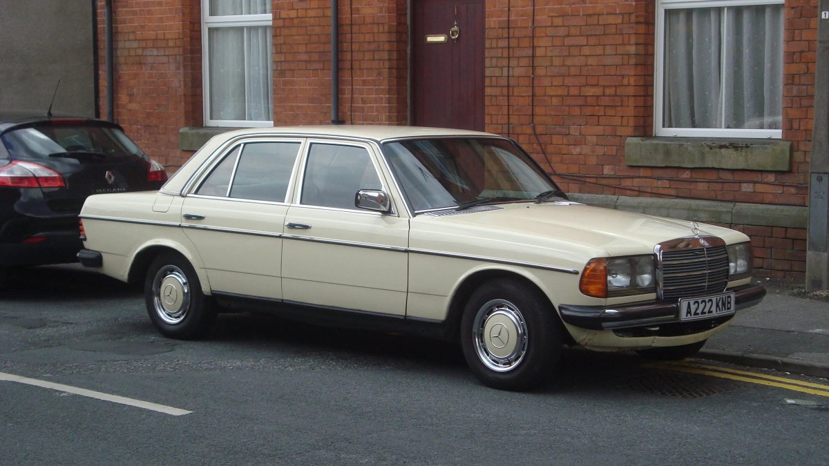 Mercedes 240d