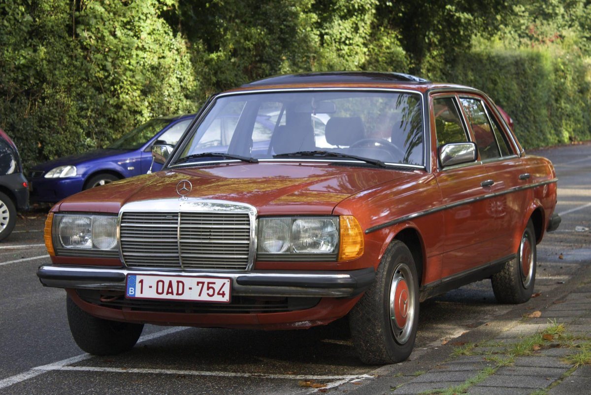 Mercedes 240d w123