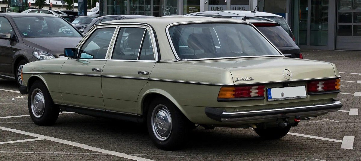 Mercedes-Benz w123 240