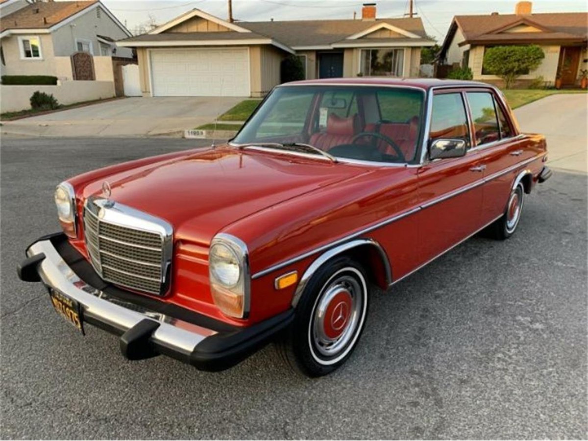 Mercedes Benz 1975