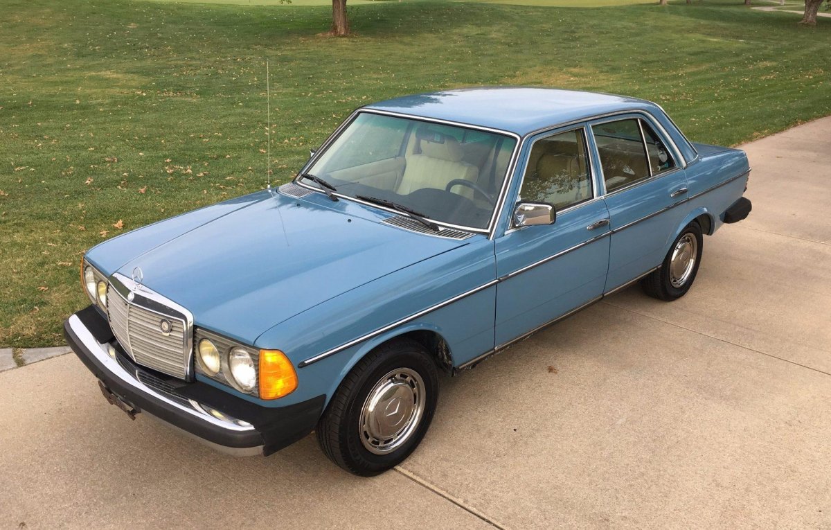 Mercedes 240