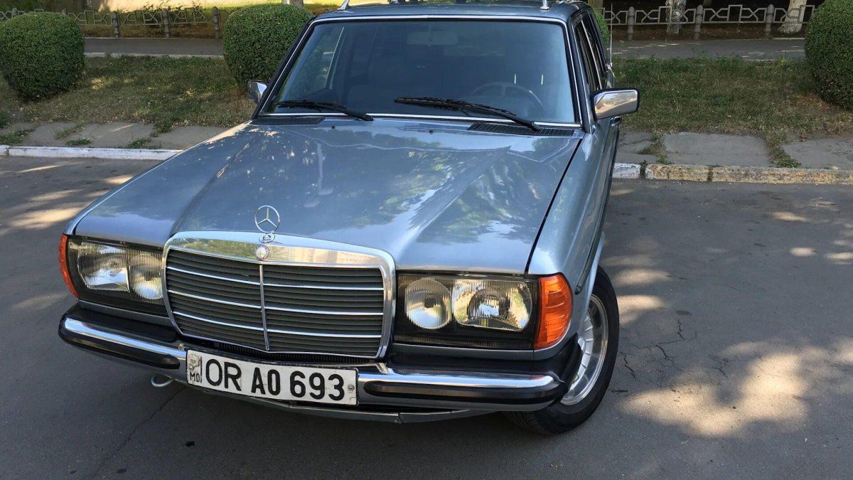 Мерседес 123