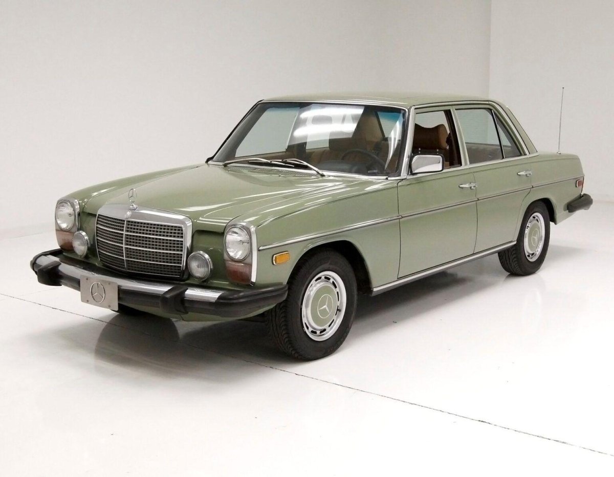 Mercedes Benz 1975