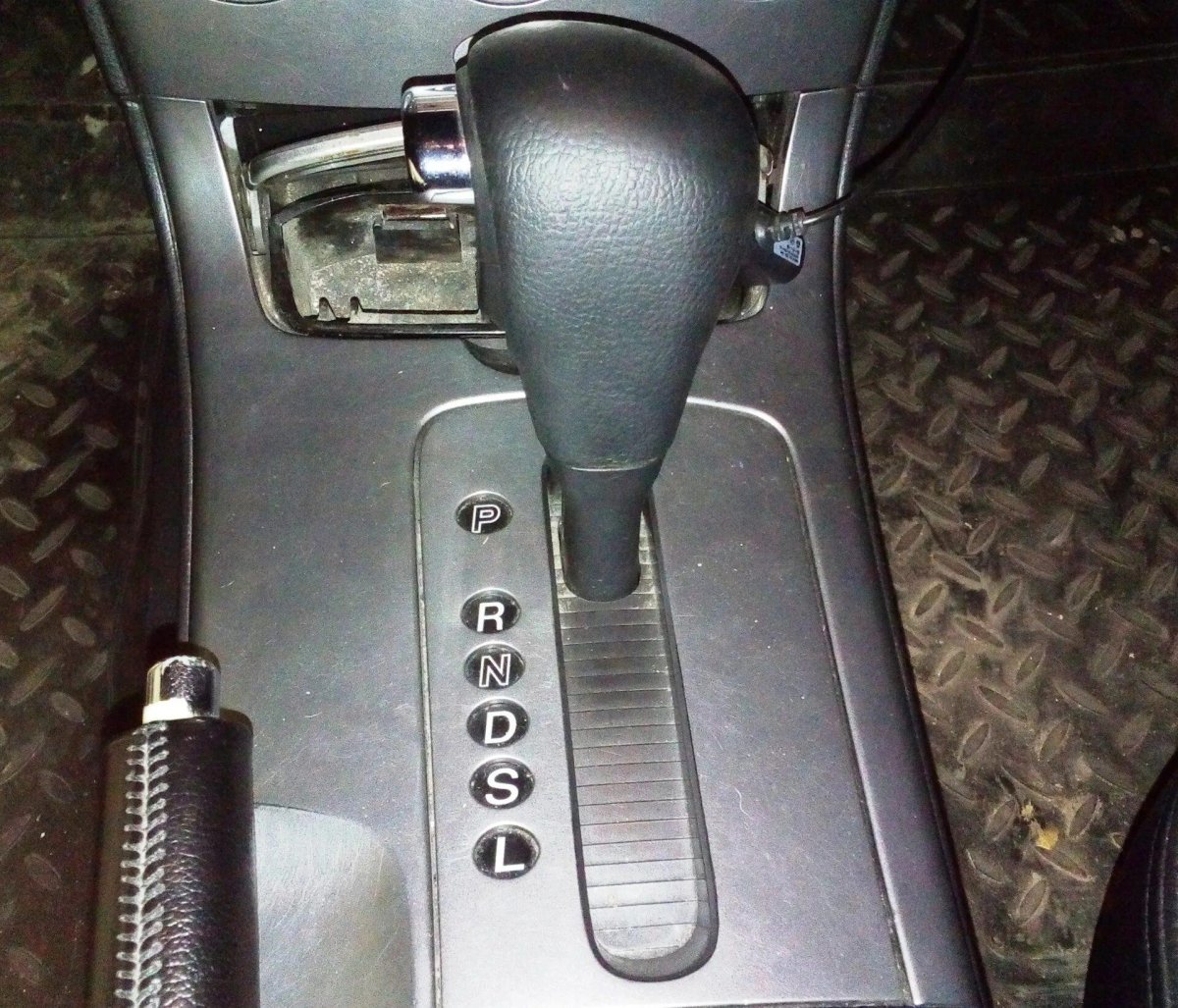 Мазда 6 gg автомат типтроник