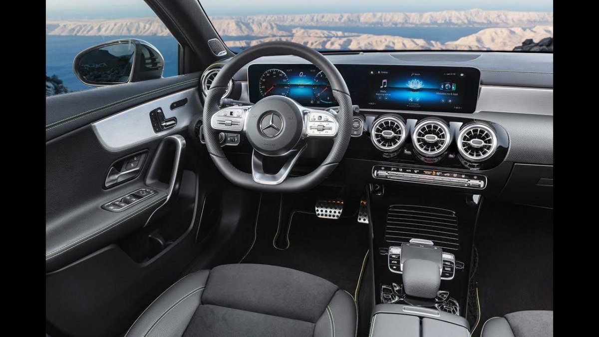 Мерседес а200 хэтчбек салон