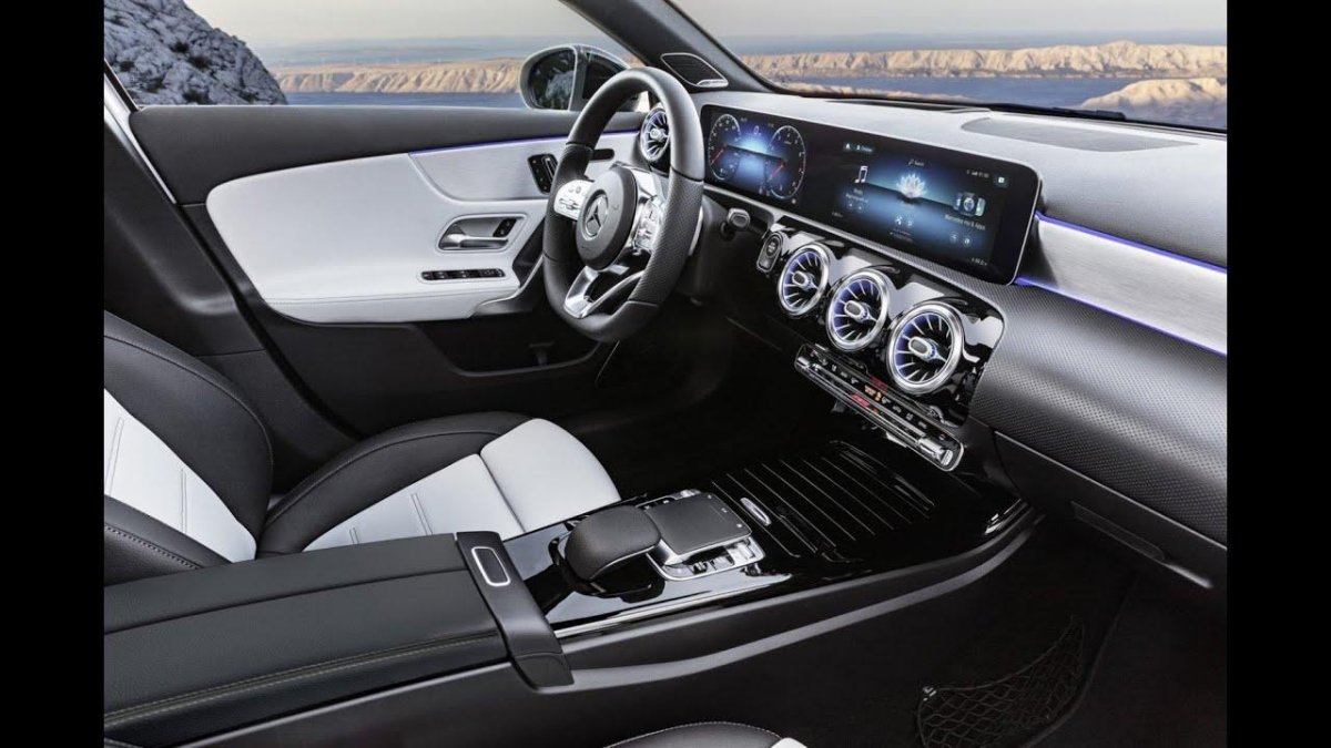 Mercedes a class 2018 салон