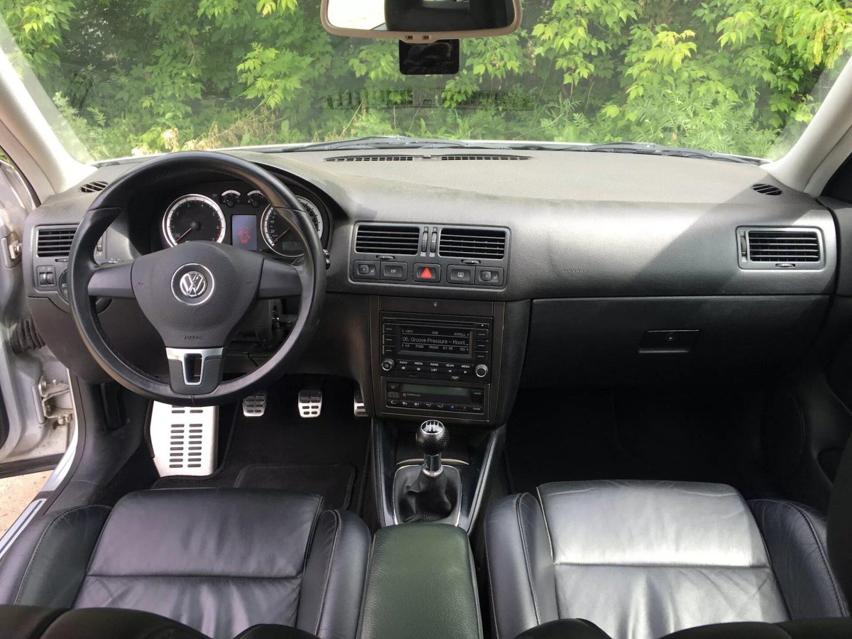 Volkswagen Bora 2002 салон