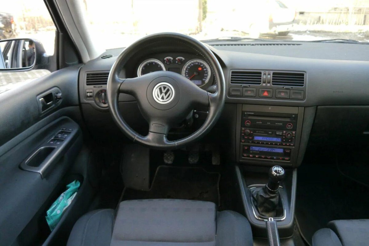 Volkswagen Bora 2001 салон