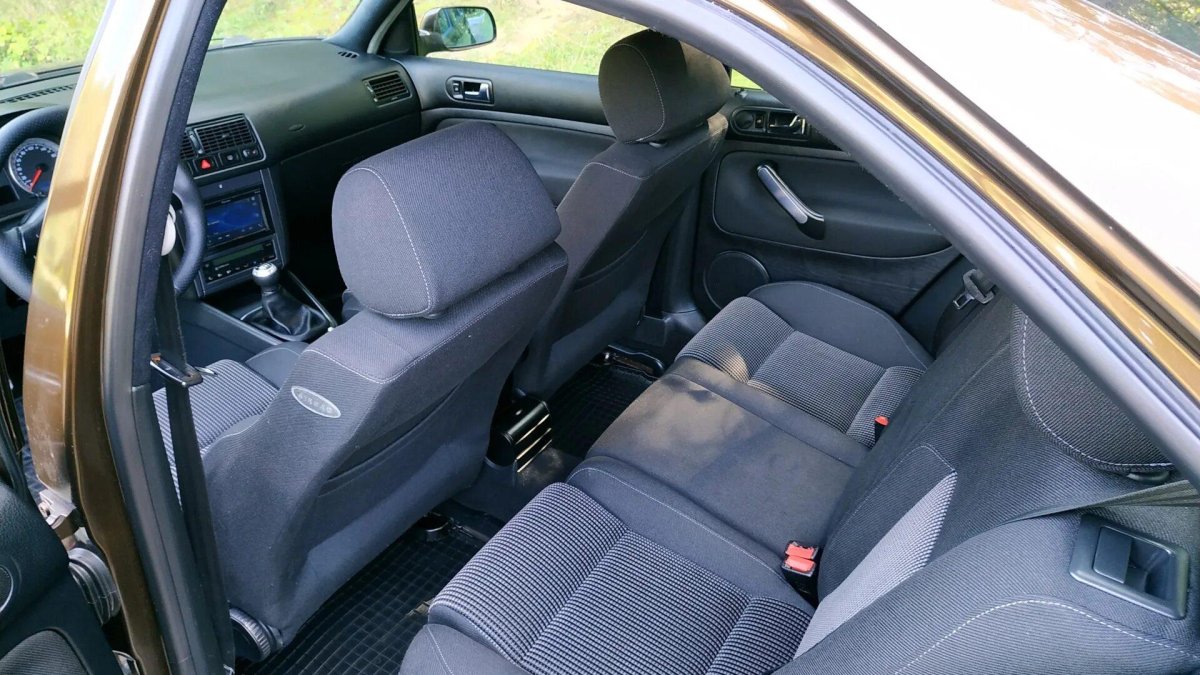 VW Bora кожаные сиденья