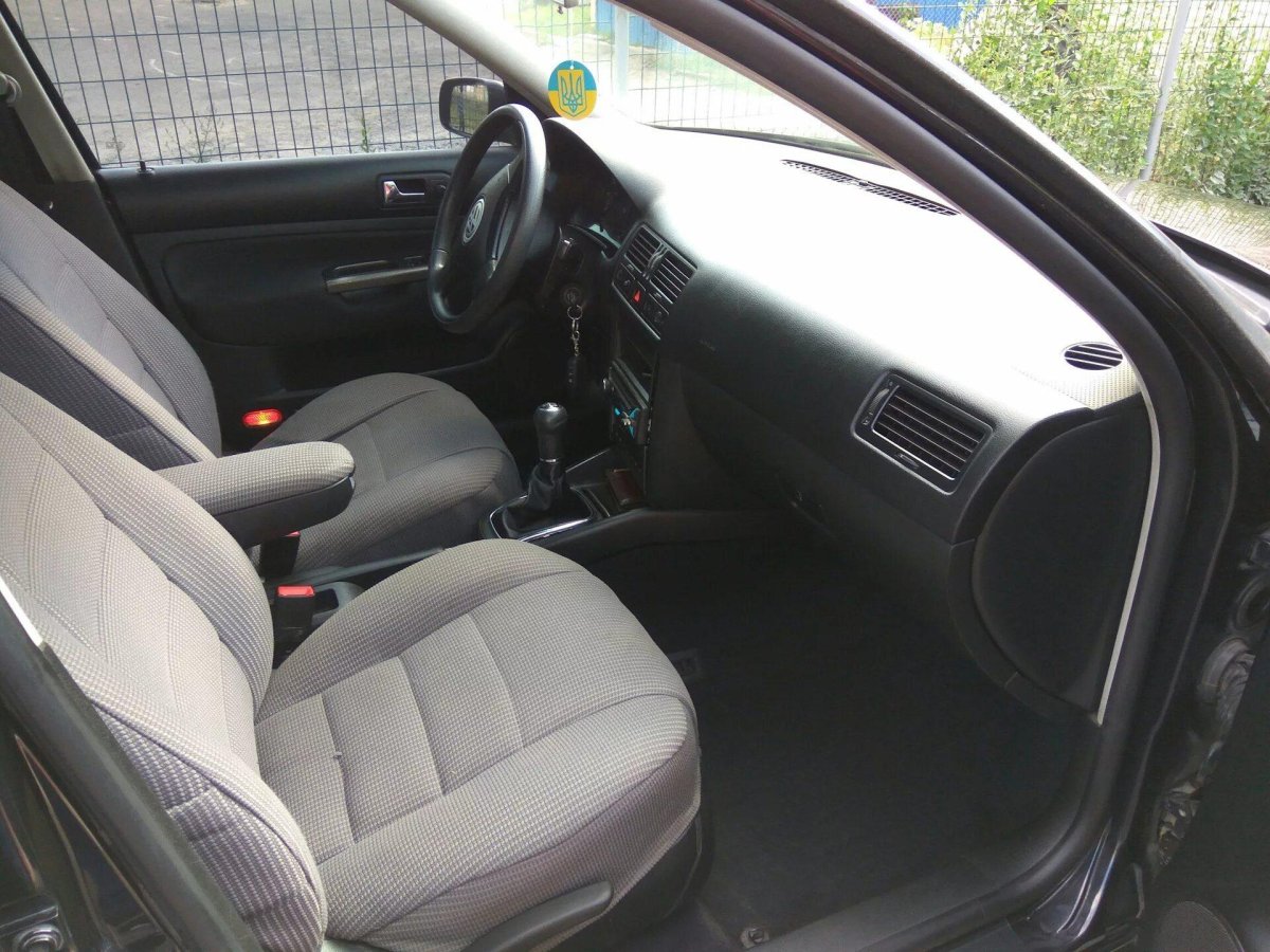 Volkswagen Bora 2003 салон