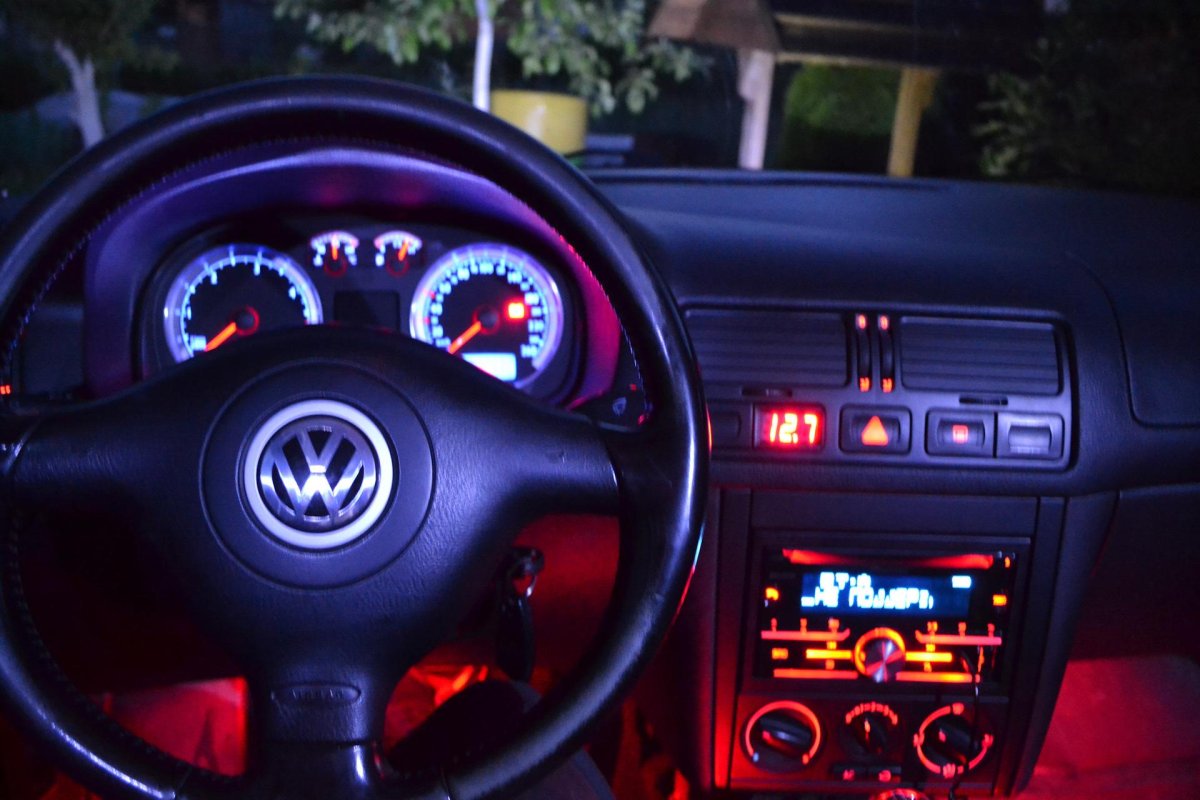 Golf 4 салон ночью