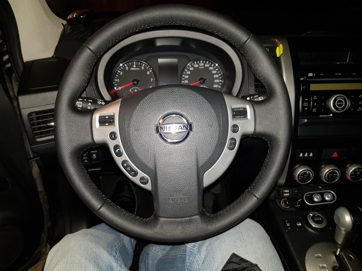 Руль Ниссан х-Трейл