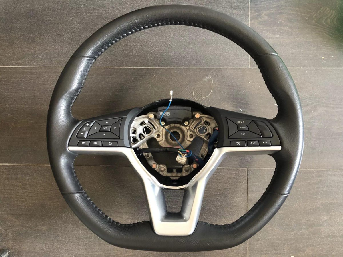 Руль Ниссан х Трейл дорестайл