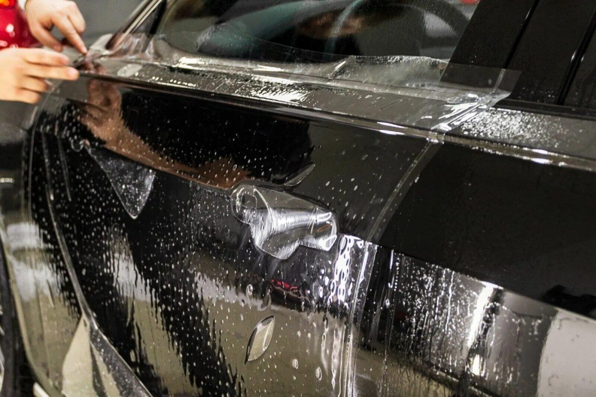 Защитная плёнка на автомобиль