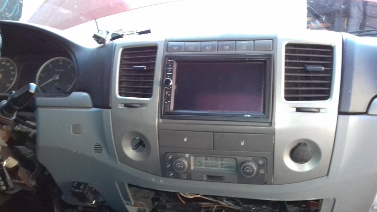 2 Дин магнитола в ГАЗ 3302