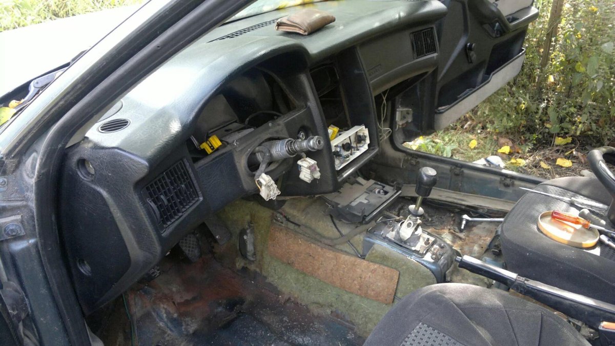 Замена радиатора печки Ауди 80