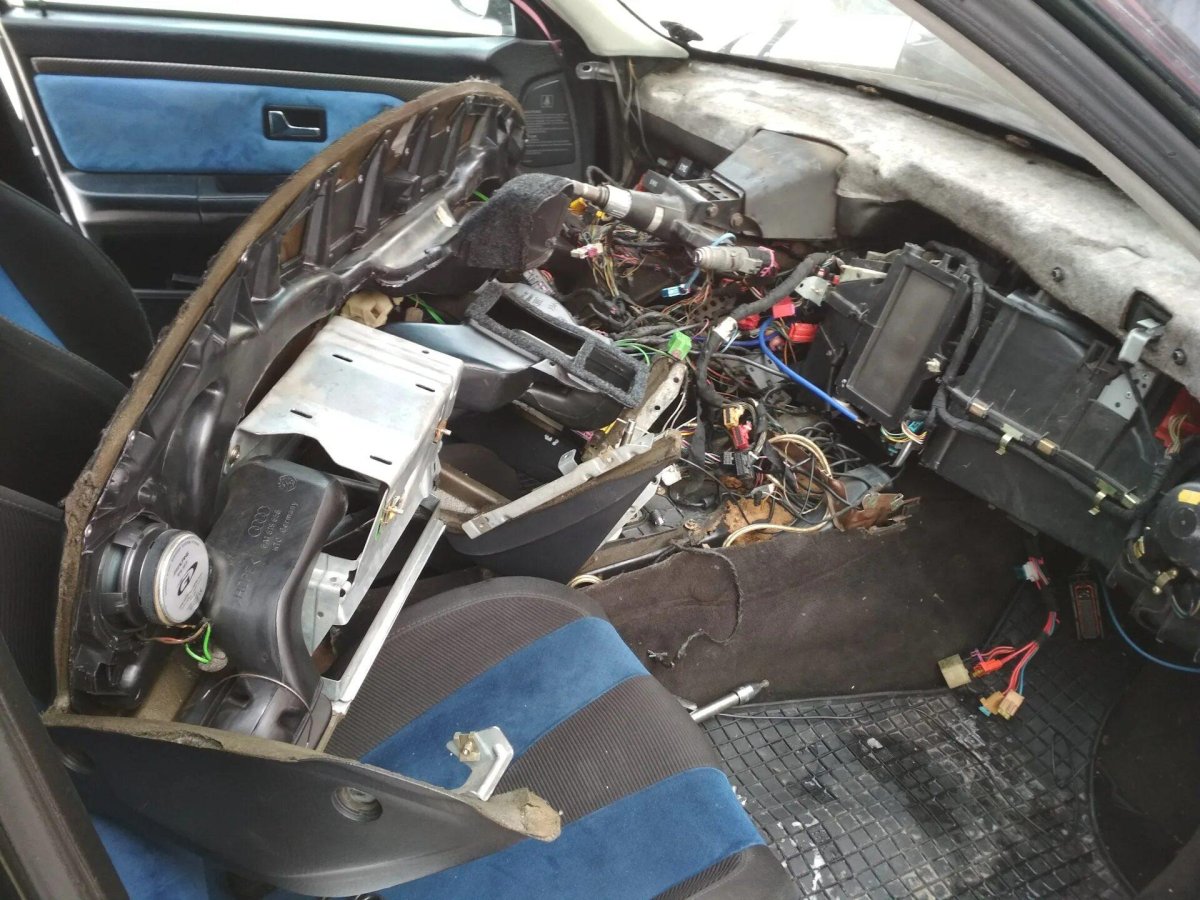 Радиатор печки Audi 80