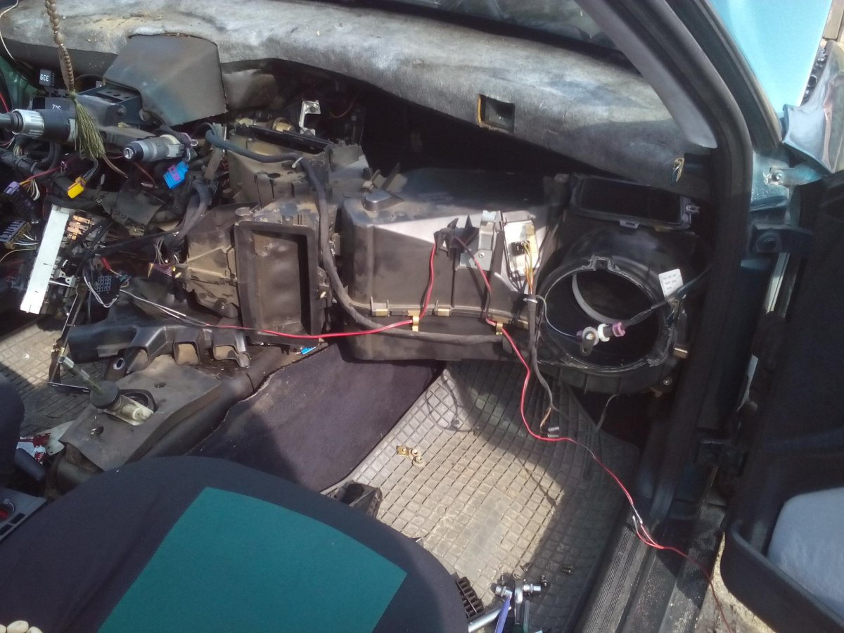 Радиатор печки Ауди 80 б4