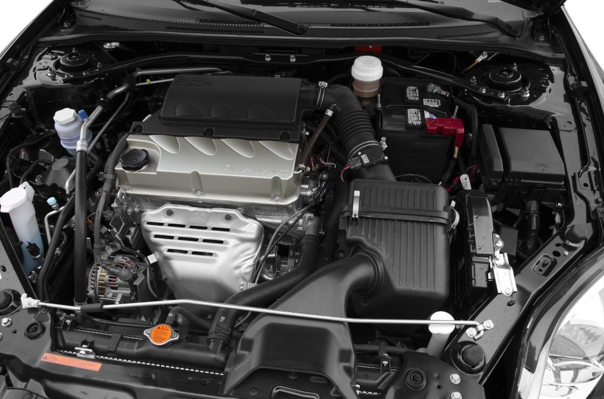 Mitsubishi Eclipse engine