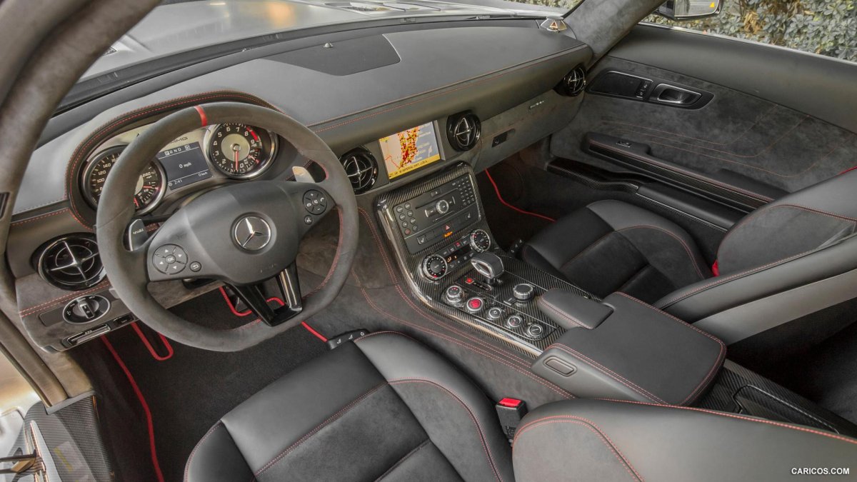 Mercedes SLS Interior