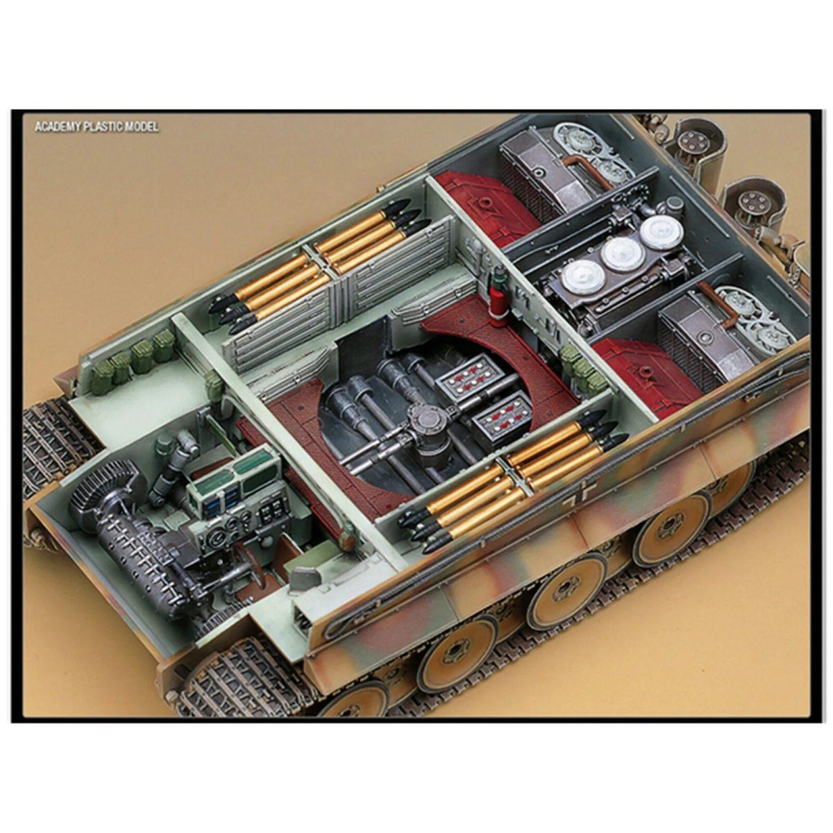 Tiger 1/35 RFM интерьер
