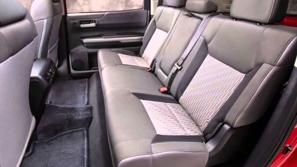 Тойота тундра задний ряд