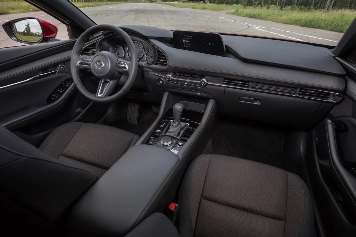 Мазда 3 2020 салон