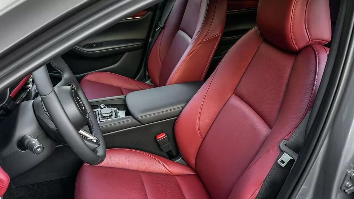 Mazda 3 2022 салон