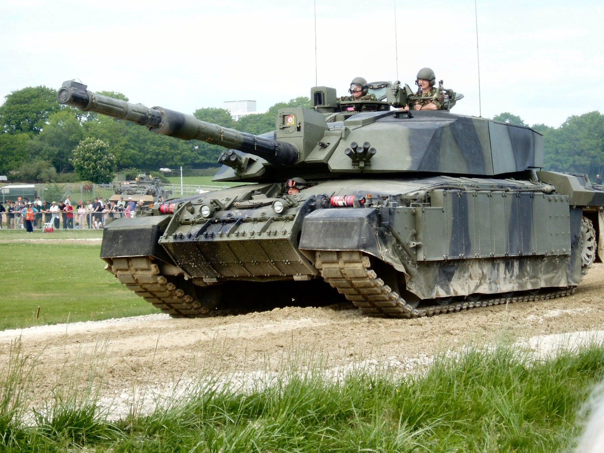 Challenger 2