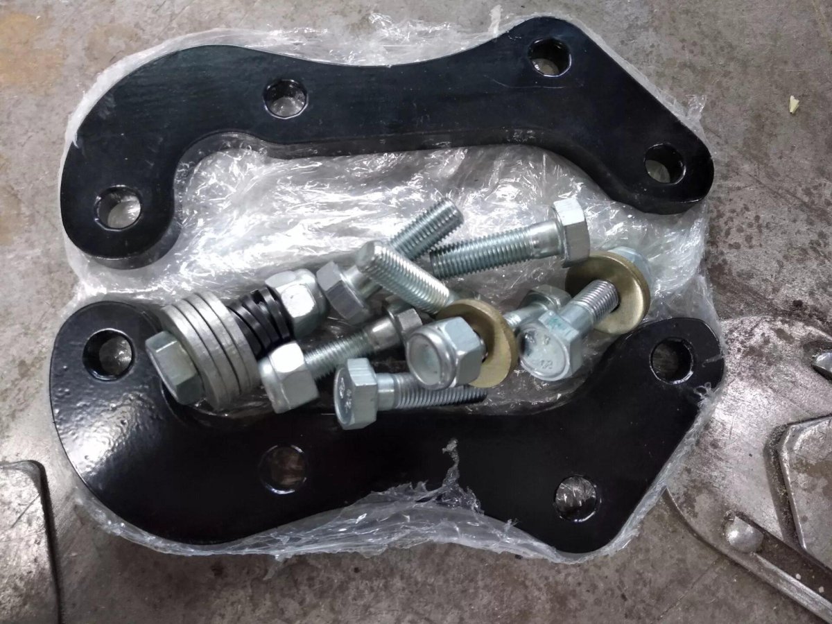 Переходная скоба для суппорта 2108 на ниву