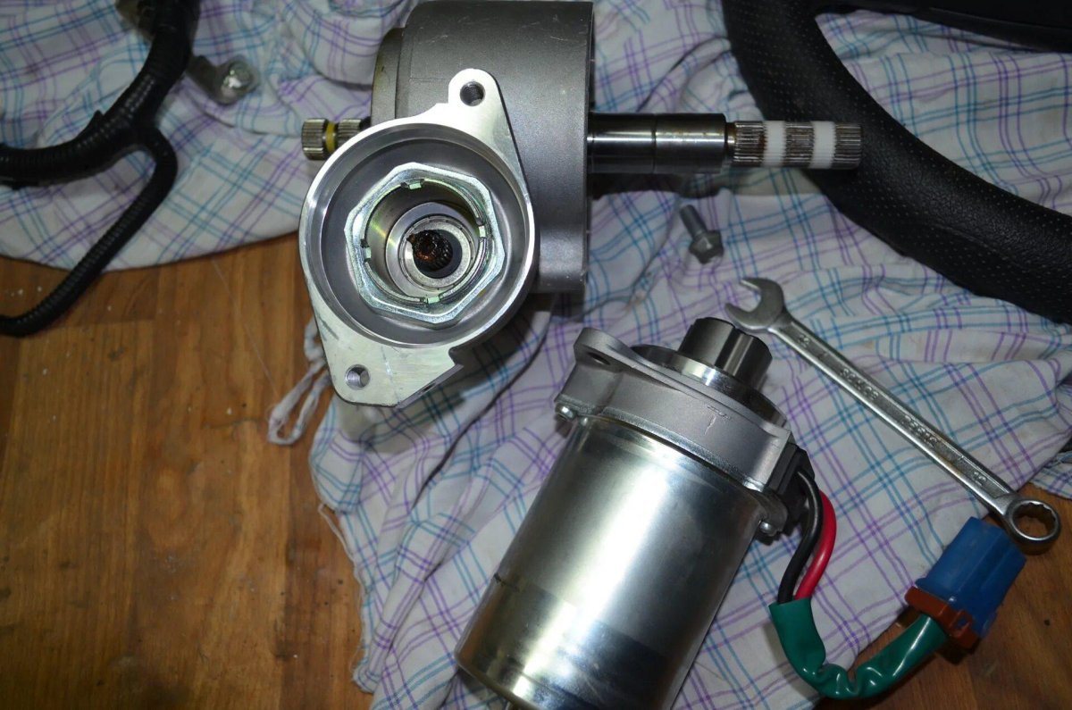 Мотор электроусилителя руля Калина