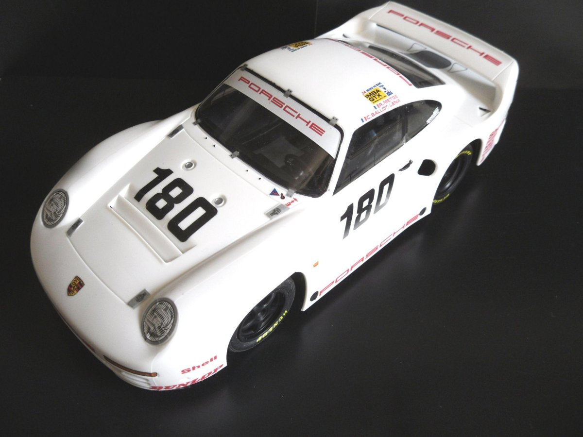 24320 Tamiya Porsche 961 le mans 24 hours 1986