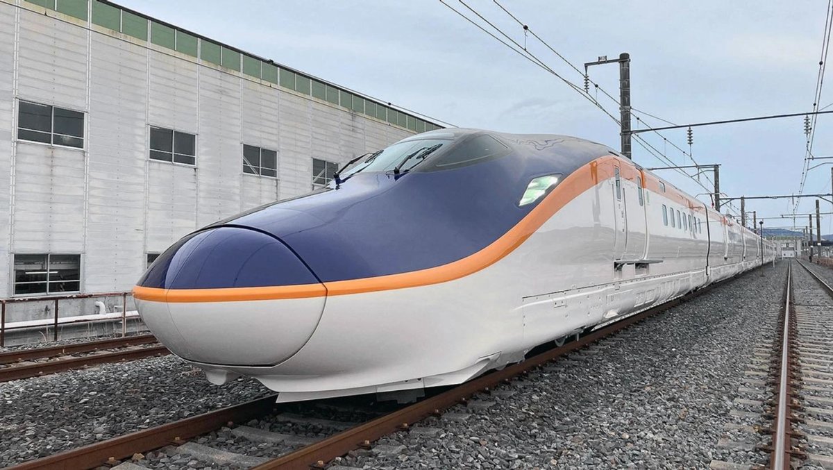 Shinkansen e8