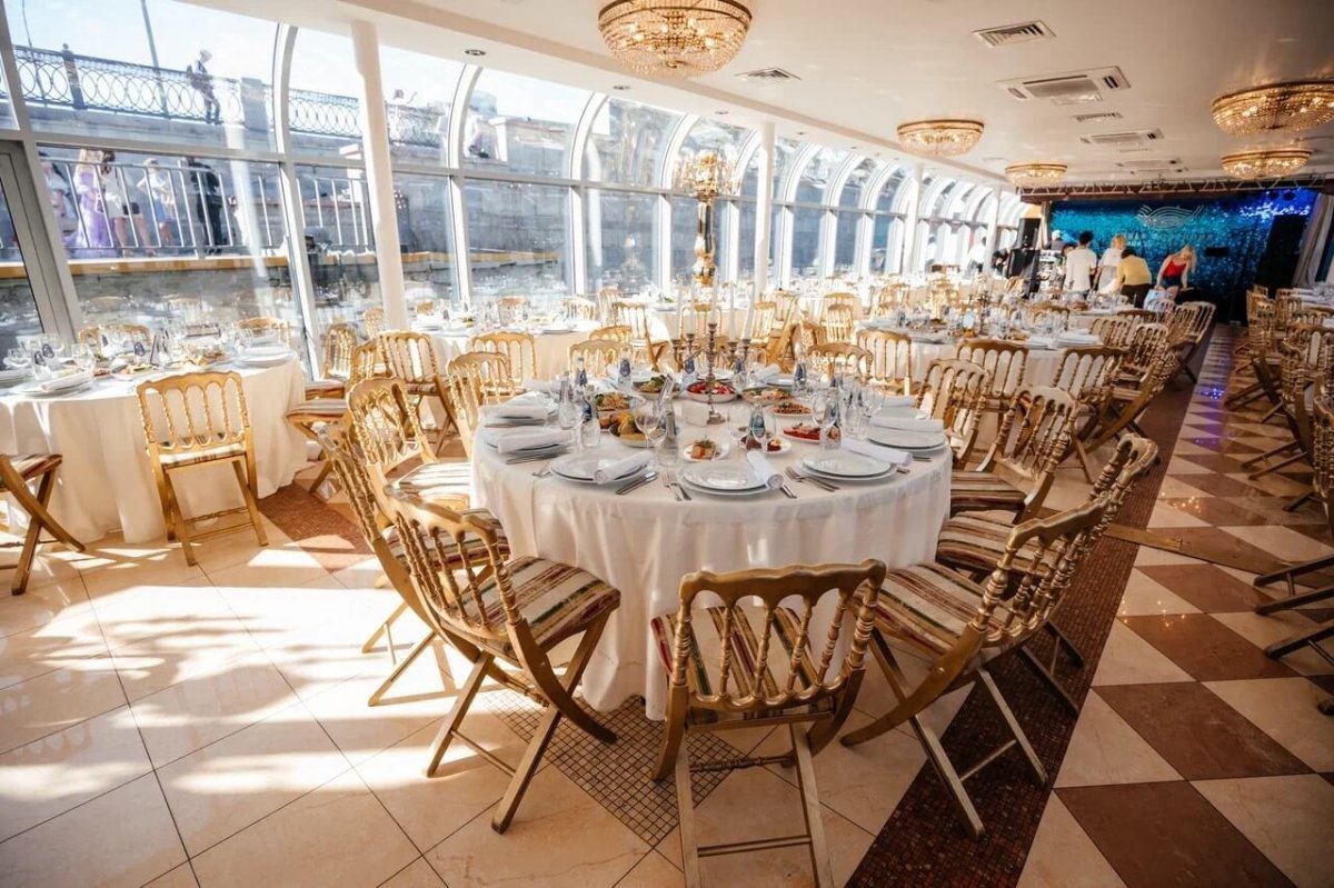 River Palace теплоход сцена