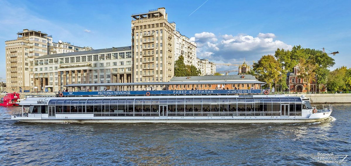 Корабль Ривер Палас