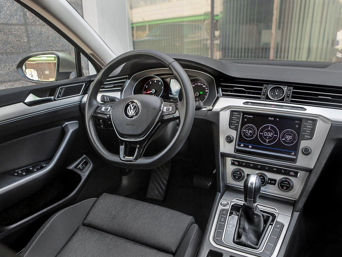 Volkswagen Passat b8 салон